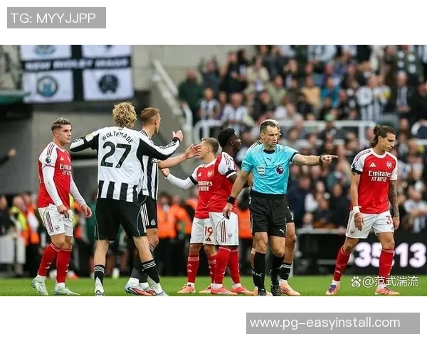 足总杯惊现乌龙球里昂逆转阿森纳引发争议判罚全场沸腾