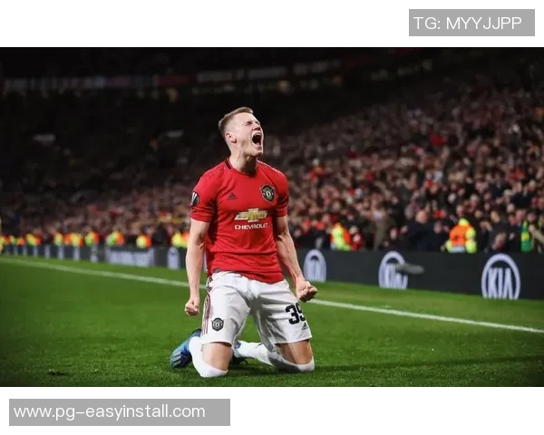 意甲激战曼联大胜波尔图五球逆转全场激情四溢