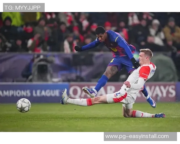 曼联逆袭巴萨上演历史大冷帽子戏法点燃全场激情 曼联逆袭巴萨上演历史大冷帽子戏法点燃全场激情