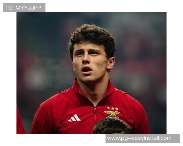 意甲激战曼联逆转本菲卡全场沸腾赛后分析引发热议 意甲激战曼联逆转本菲卡全场沸腾赛后分析引发热议