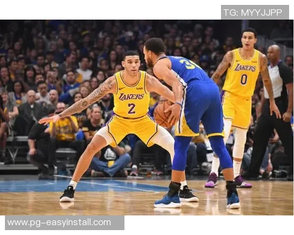 足总杯经典对决AC米兰险胜多特蒙德红牌事件引发全场热议与战术分析